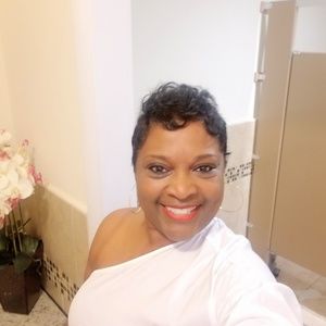 Meet your Posher, Sheila